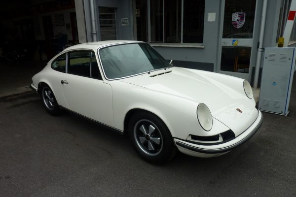 Porsche-911-2.0-S-1969-28