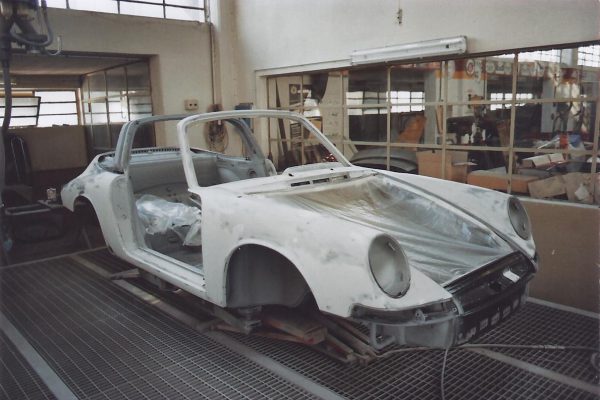 Porsche-911-2.0-S-Targa-1967-20
