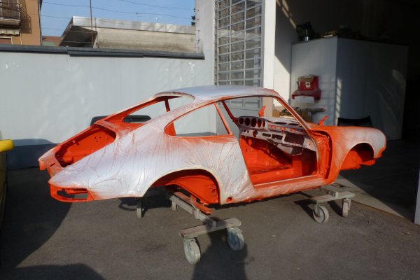 Porsche-911-RS-2.7-Tangerine-12-Custom