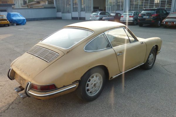 Porsche-911-2.0S-1967-16